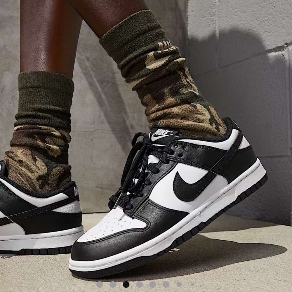 Nike Dunk low size 8